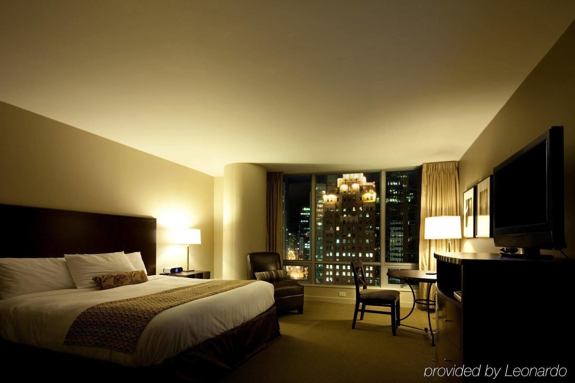 Auberge Vancouver Hotel Стая снимка